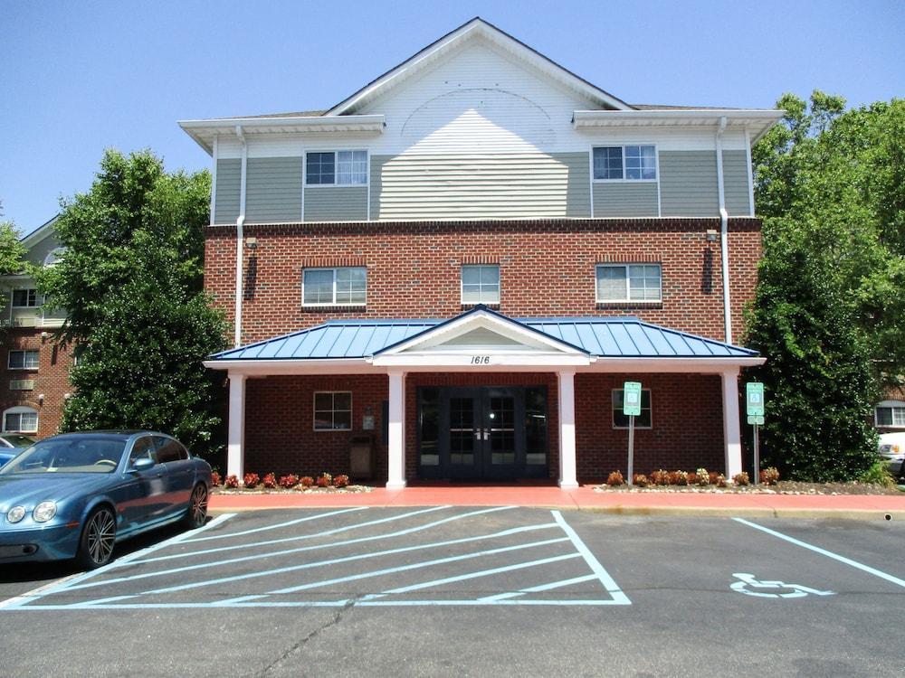 Studio 6-Hampton, Va - Langley Afb Area Exterior photo